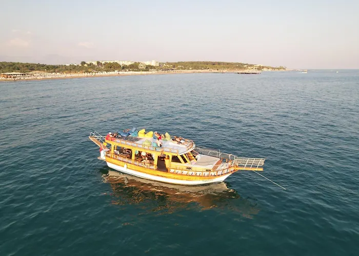 Boys Luxury Bateau-hôtel
